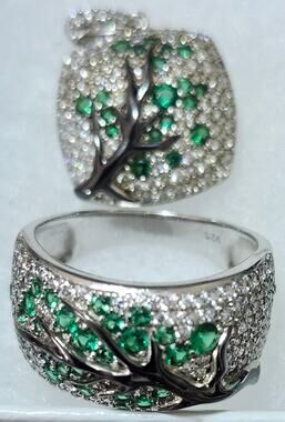 Vintage 925 Sterling Silver Green Rhinestone Tree of Life Ring and Pendant Set